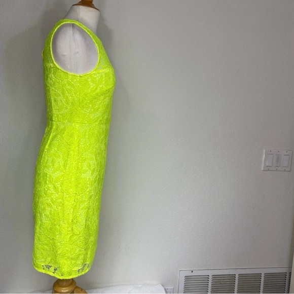 J. Crew Collection Neon Yellow Crochet Sleeveless Sheath Dress Size 4 Classic - Picture 4 of 16